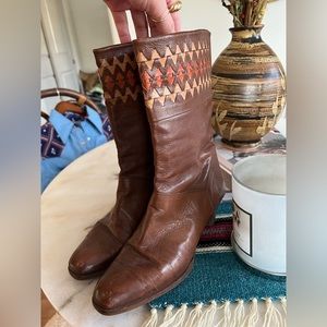 Vintage 70’s Size 8 brown women’s boots!